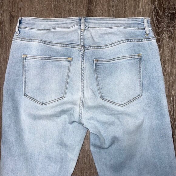 H&M Skinny Jeans Women's Size 10 Blue Mid Rise Light Wash Faded - Picture 5 of 5